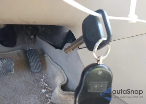 2003 Toyota Corolla Le из США, поврежденный, VIN 1NXBR32E73Z019727